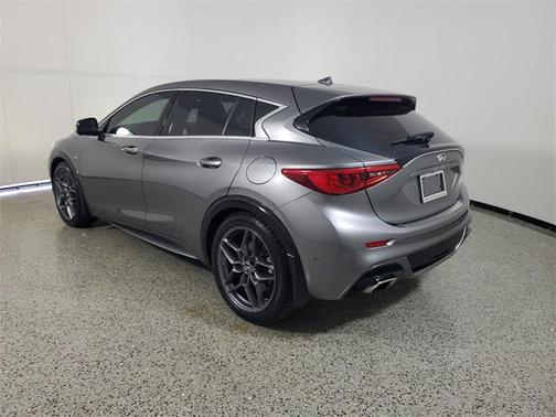 2018 INFINITI QX30 Sport