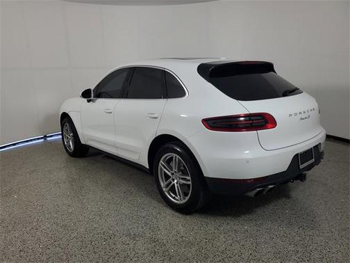 2017 Porsche Macan Base