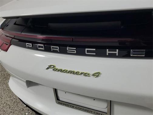 2018 Porsche Panamera E-Hybrid 4