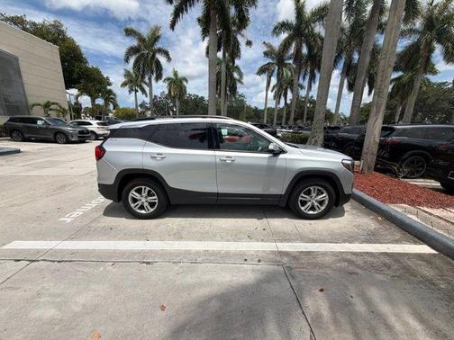 Quicksilver Metallic 2019 GMC Terrain SLE