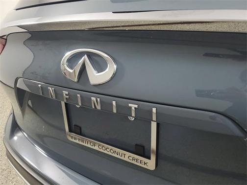 2023 INFINITI QX50 LUXE