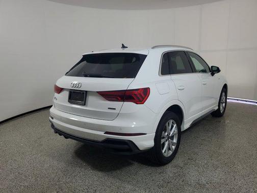 2023 Audi Q3 Premium 45 TFSI S line quattro Tiptronic