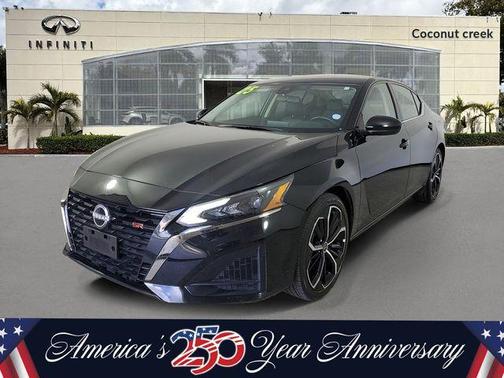 Black 2025 Nissan Altima SR
