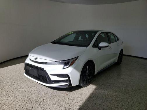 Ice 2023 Toyota Corolla XSE