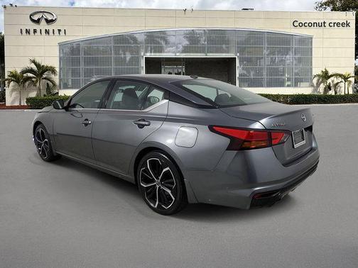 Gun Metallic 2024 Nissan Altima 2.5 SR