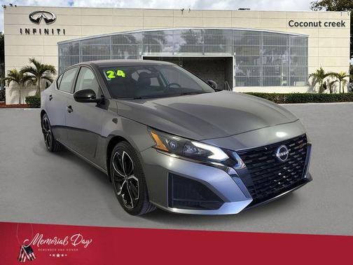 Gun Metallic 2024 Nissan Altima 2.5 SR