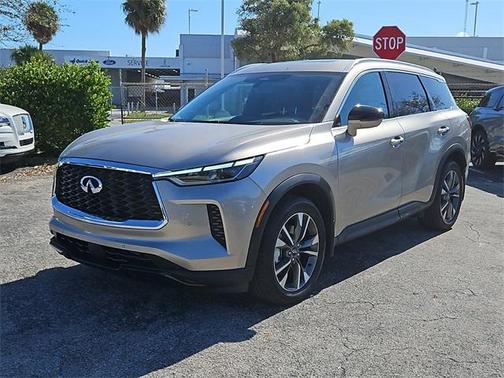 2025 INFINITI QX60 Luxe