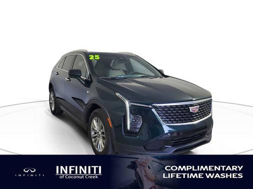 2025 Cadillac XT4 Premium Luxury