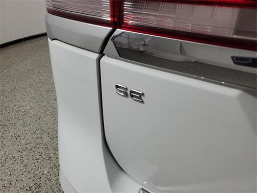 2023 Volkswagen Atlas 2.0T SE