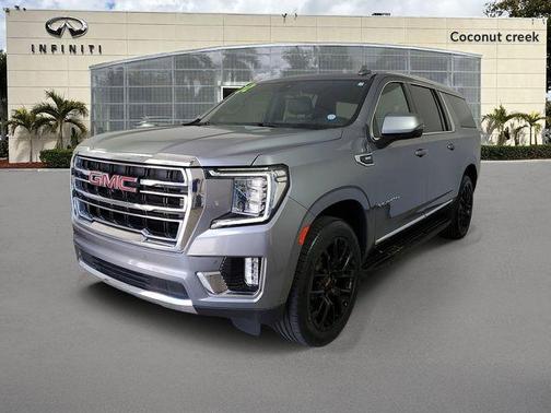 2022 GMC Yukon XL SLT