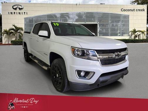 Summit White 2019 Chevrolet Colorado LT