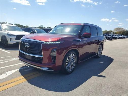 2025 INFINITI QX80 Luxe