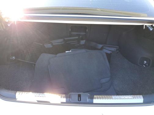 2023 Lexus ES 300h Base