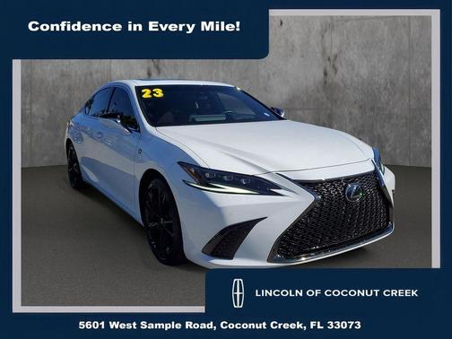 2023 Lexus ES 300h Base