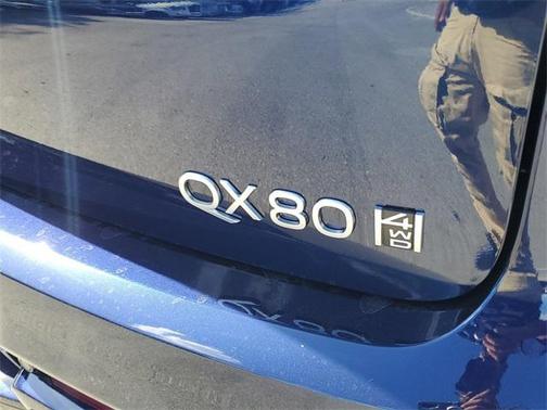 2025 INFINITI QX80 SENSORY AWD