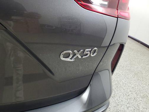 2021 INFINITI QX50 LUXE