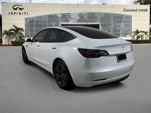 2022 Tesla Model 3 Base