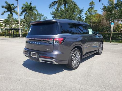 2025 INFINITI QX80 Luxe