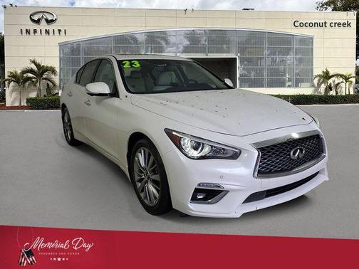 Majestic White 2023 INFINITI Q50 LUXE