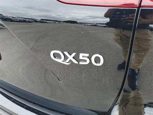 2025 INFINITI QX50 Luxe AWD