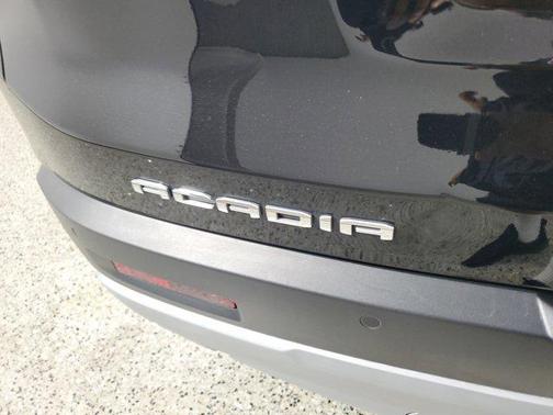 2023 GMC Acadia FWD SLT
