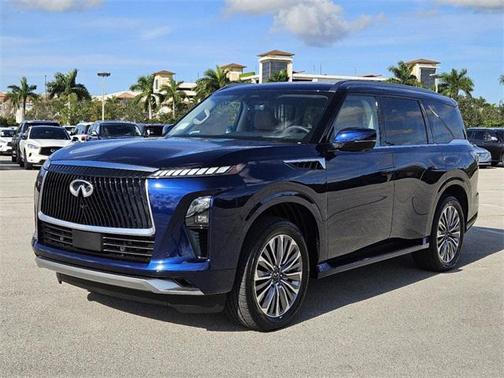 2025 INFINITI QX80 Luxe