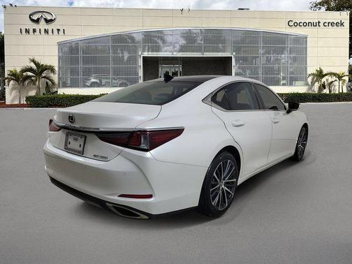 Eminent White Pearl 2024 Lexus ES 350 350
