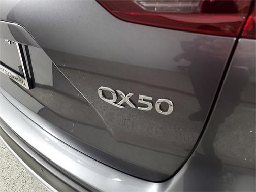 2024 INFINITI QX50 LUXE