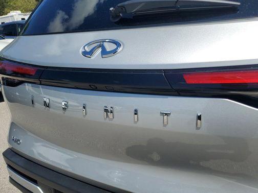 2023 INFINITI QX60 Pure