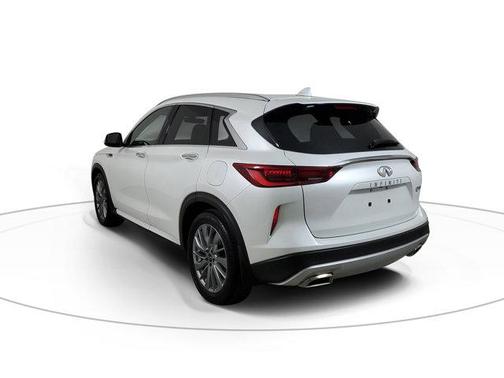 2024 INFINITI QX50 LUXE