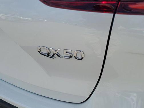 2025 INFINITI QX50 Luxe AWD