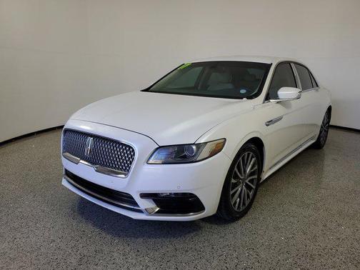 2017 Lincoln Continental Select