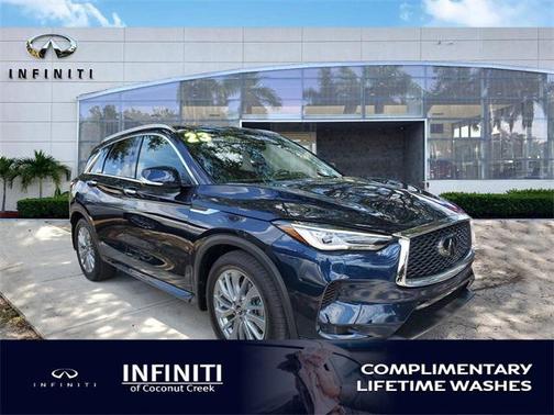 2023 INFINITI QX50 LUXE AWD