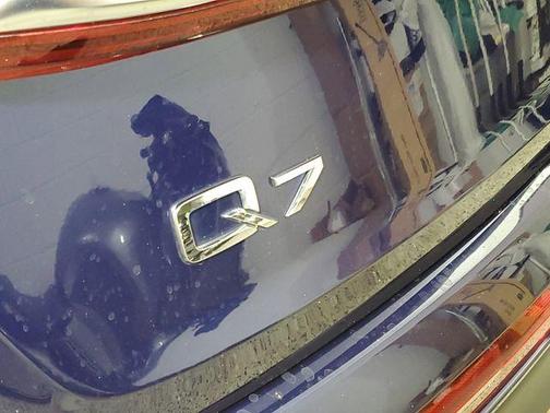 2021 Audi Q7 55 Premium Plus