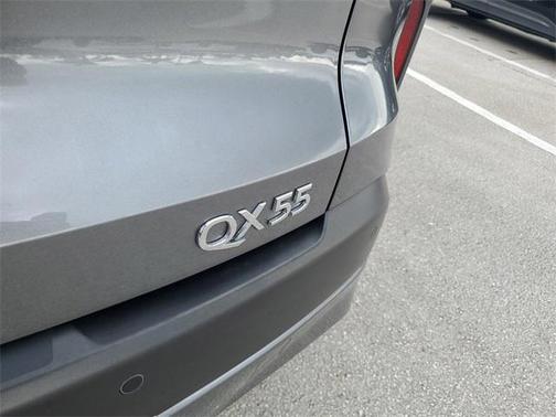 2025 INFINITI QX55 LUXE