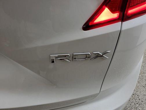 White 2023 Acura RDX Technology Package