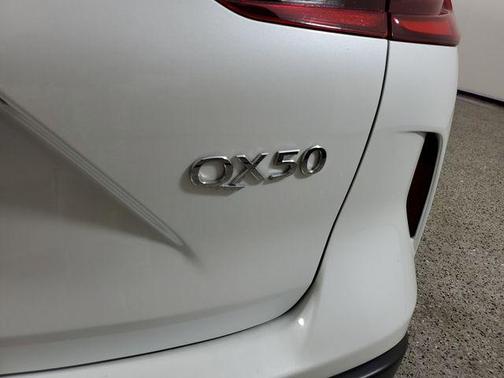2025 INFINITI QX50 Luxe