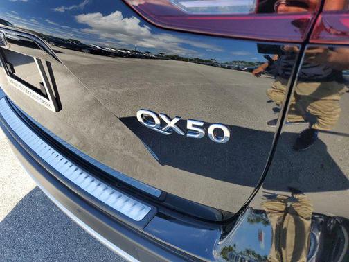 2025 INFINITI QX50 Luxe AWD