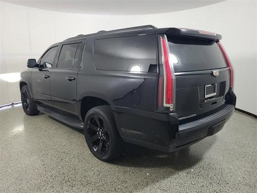 2018 Cadillac Escalade ESV Luxury