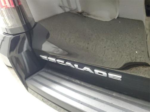 2018 Cadillac Escalade ESV Luxury