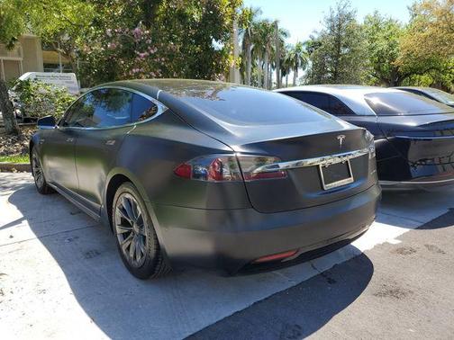 Deep Blue Metallic 2020 Tesla Model S Long Range