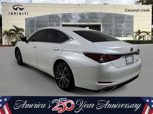 White Pearl 2023 Lexus ES 350 350