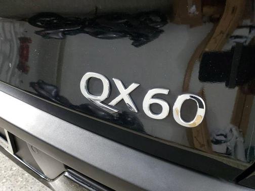 2024 INFINITI QX60 Pure