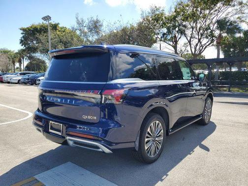 2025 INFINITI QX80 SENSORY AWD