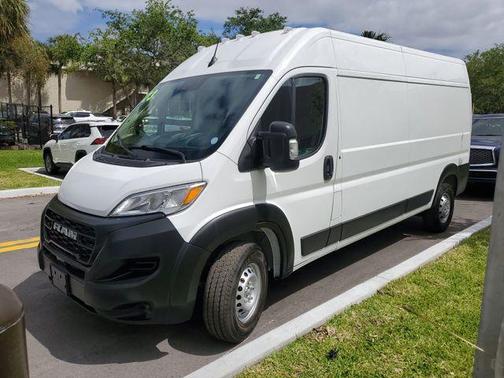Bright White Clearcoat 2023 RAM ProMaster 2500 High Roof