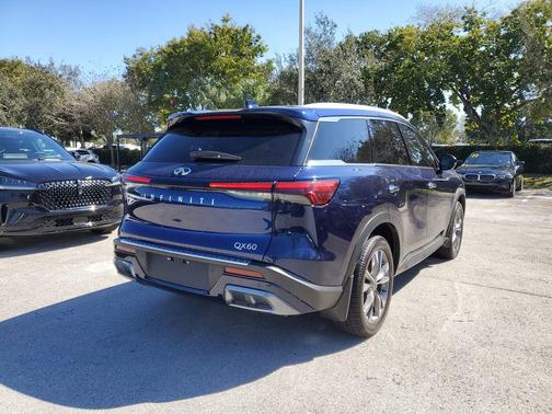 2022 INFINITI QX60 Luxe