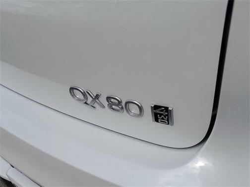 2025 INFINITI QX80 SENSORY AWD