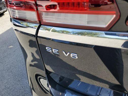 2022 Volkswagen Atlas 3.6L SE w/Technology