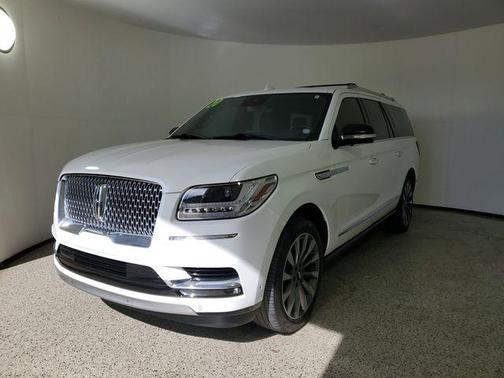 White 2020 Lincoln Navigator L Reserve
