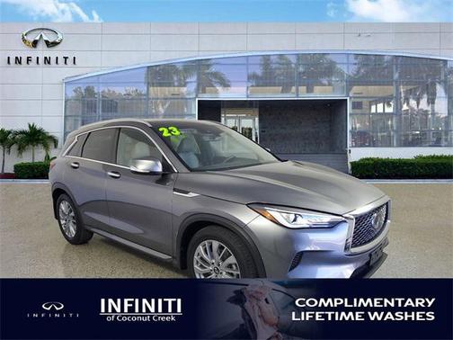 2023 INFINITI QX50 LUXE AWD